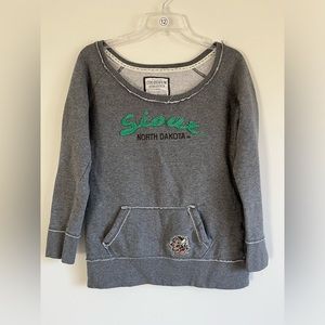 Colosseum Athletics. University of North Dakota Fighting Sioux Sweatshirt. SizeM